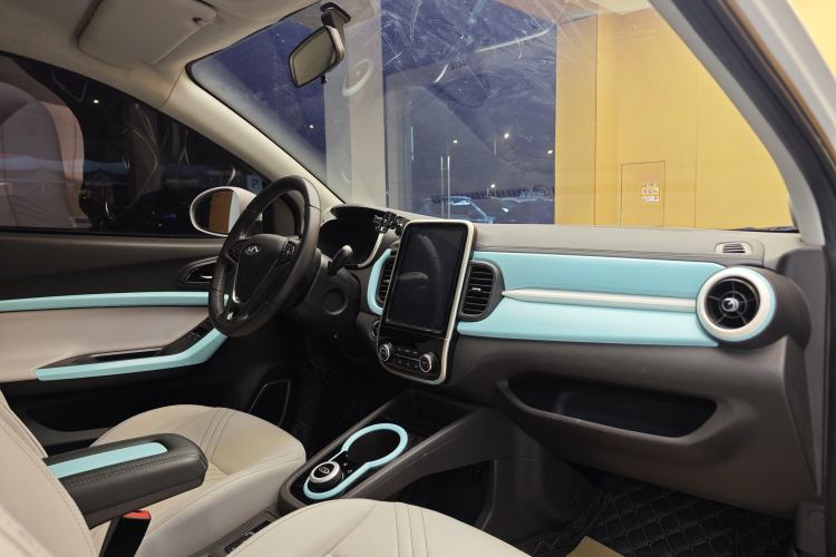 Used Chery QQ Little Ant 2021 200 000-Yuan Ant Fan Edition Talent Version NMC Battery 301 km Interior 5