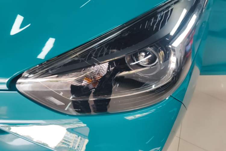 Used Chery QQ Little Ant 2021 150 000 Yuan Ant Fan Edition Ant Trend Version Lithium-Ion Battery Left Front Headlight