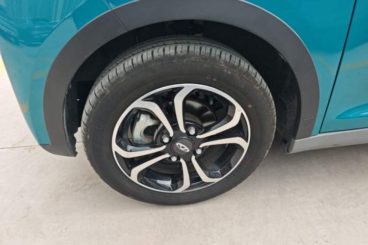 Used Chery QQ Little Ant 2021 150 000 Yuan "Ant Fan" Edition New Ant Cool Version Lithium-Ion Battery Left Front Wheel Hub
