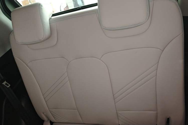 Used Chery QQ Little Ant 2021 200 000 Yuan "Ant Fan" Edition Energized Version NMC Lithium Battery 301 km Left Rear Seat