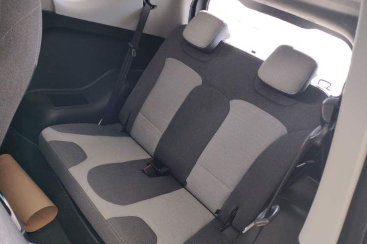 Used Chery QQ Little Ant 2021 150 000 Yuan "Ant Fan" Edition New Ant Xuan Version Lithium-NMC Battery Left Rear Seat