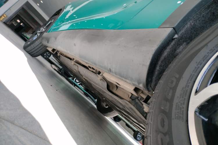 Used Chery QQ Little Ant 2021 150 000 Yuan "Ant Fan" Edition New Ant Xuan Version Lithium-NMC Battery Left Side Sill