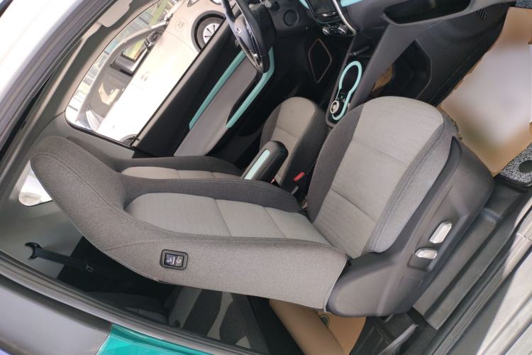Used Chery QQ Little Ant 2021 150 000 Yuan "Ant Fan" Edition New Ant Xuan Version Lithium-NMC Battery Right Front Seat