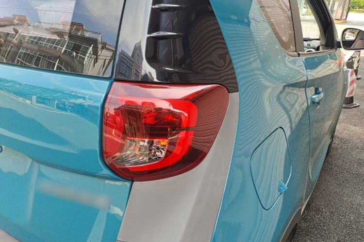 Used Chery QQ Little Ant 2021 200 000-Yuan Ant Fan Edition Talent Version Lithium Iron Phosphate 301 km Right Rear Taillight