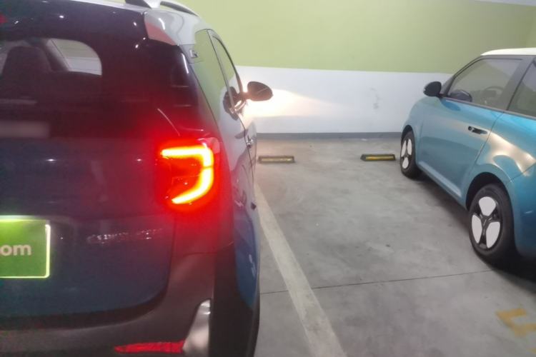 Used Chery QQ Little Ant 2021 200 000 Yuan "Ant Fan" Edition Energized Version NMC Lithium Battery 301 km Right Rear Taillight