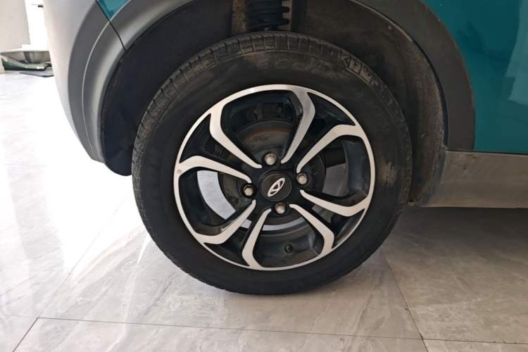 Used Chery QQ Little Ant 2021 200 000 Yuan "Ant Fan" Edition Energized Version NMC Lithium Battery 301 km Right Rear Wheel Hub