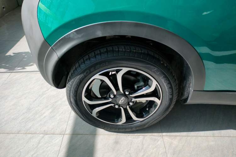 Used Chery QQ Little Ant 2021 150 000 Yuan "Ant Fan" Edition New Ant Xuan Version Lithium-NMC Battery Right Rear Wheel Hub