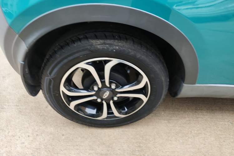 Used Chery QQ Little Ant 2021 150 000 Yuan Ant Fan Edition New Ant Xuan Version Lithium Iron Phosphate Right Rear Wheel Hub