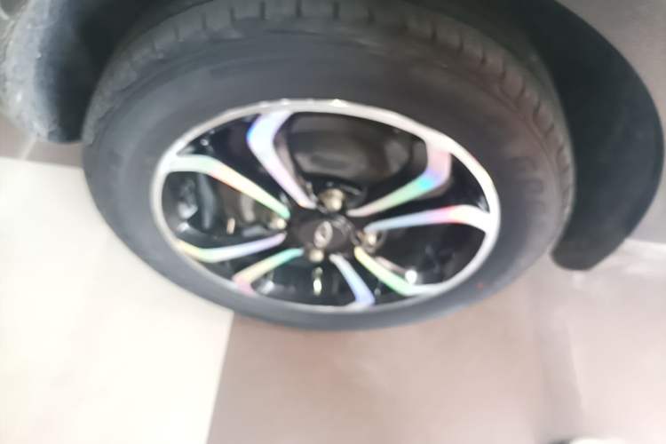 Used Chery QQ Little Ant 2021 150 000 Yuan Ant Fan Edition New Ant Cool Version Lithium Iron Phosphate Right Rear Wheel Hub