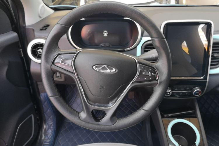 Used Chery QQ Little Ant 2021 150 000 Yuan "Ant Fan" Edition New Ant Cool Version Lithium-Ion Battery Steering Wheel