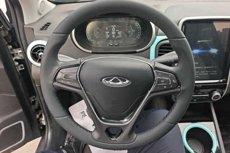 Used Chery QQ Little Ant 2021 150 000 Yuan "Ant Fan" Edition New Ant Cool Version Lithium-Ion Battery Steering Wheel