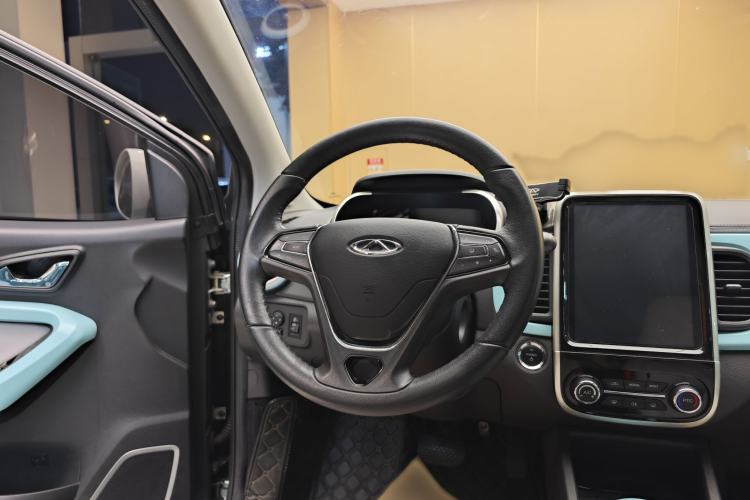 Used Chery QQ Little Ant 2021 200 000-Yuan Ant Fan Edition Talent Version NMC Battery 301 km Steering Wheel