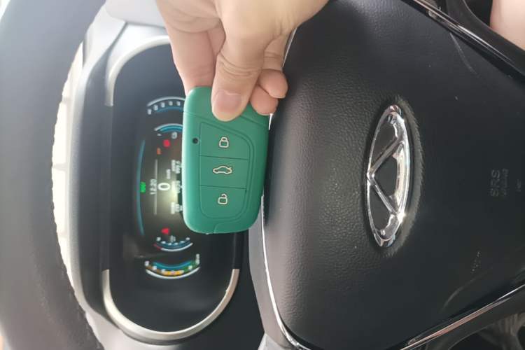 Used Chery QQ Little Ant 2021 150 000 Yuan Ant Fan Edition New Ant Cool Version Lithium Iron Phosphate Vehicle Key