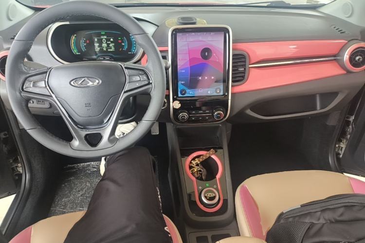 Used Chery QQ Little Ant 2021 150 000 Yuan "Ant Fan" Edition New Ant Cool Version Lithium-Ion Battery Center Console
