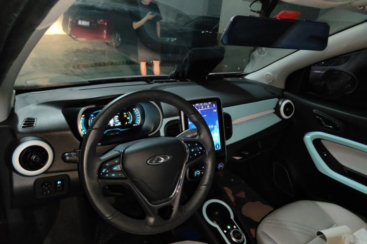 Used Chery QQ Little Ant 2021 200 000-Yuan Ant Fan Edition Talent Version Lithium Iron Phosphate 301 km Center Console