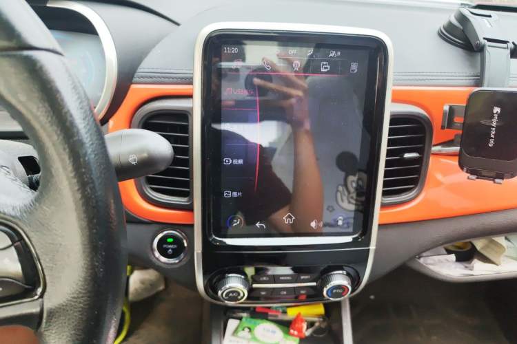 Used Chery QQ Little Ant 2021 150 000 Yuan Ant Fan Edition Ant Stylish Version Lithium-Ion Battery Audio And AC Panel