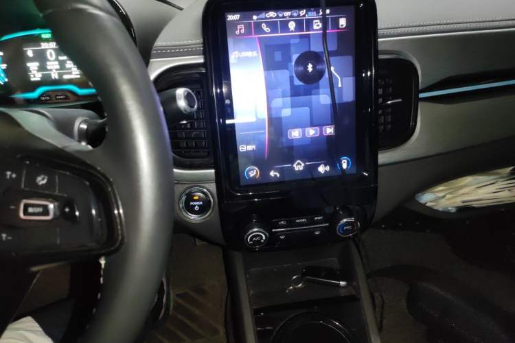 Used Chery QQ Little Ant 2021 150 000 Yuan "Ant Fan" Edition New Ant Cool Version Lithium-Ion Battery Audio And AC Panel