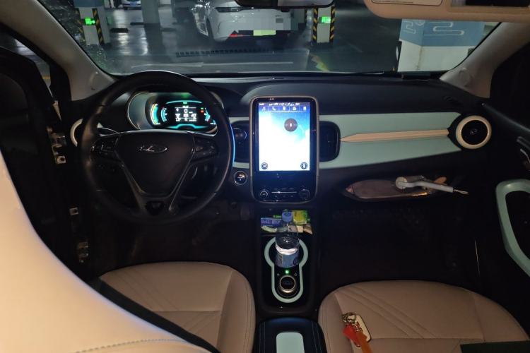 Used Chery QQ Little Ant 2021 200 000-Yuan Ant Fan Edition Talent Version NMC Battery 301 km Center Console