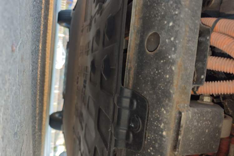 Used Chery QQ Little Ant 2021 150 000 Yuan Ant Fan Edition Ant Cool Version Lithium Iron Phosphate Chassis Rear