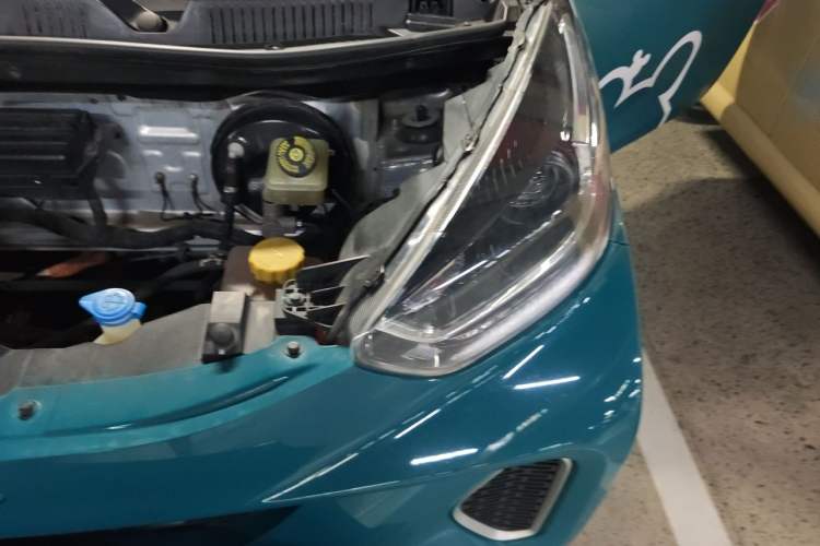 Used Chery QQ Little Ant 2021 200 000-Yuan Ant Fan Edition Talent Version NMC Battery 408 km续航 Engine Bay Left