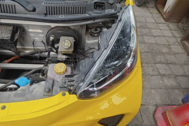 Used Chery QQ Little Ant 2021 150 000 Yuan Ant Fan Edition Ant Trend Version Lithium Iron Phosphate Engine Bay Left