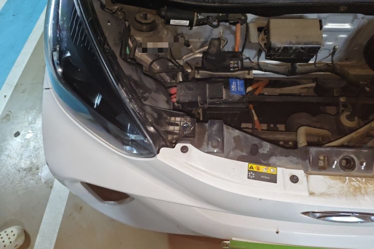 Used Chery QQ Little Ant 2021 200 000-Yuan Ant Fan Edition Talent Version NMC Battery 301 km Engine Bay Right