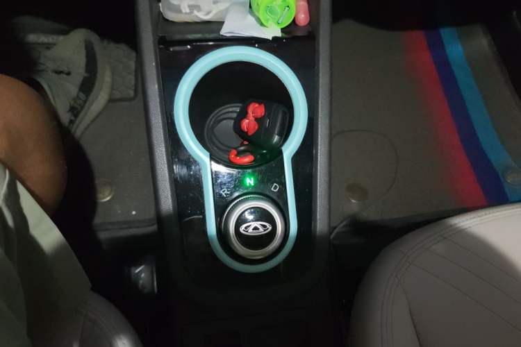Used Chery QQ Little Ant 2021 200 000-Yuan Ant Fan Edition Talent Version NMC Battery 408 km续航 Gear Lever