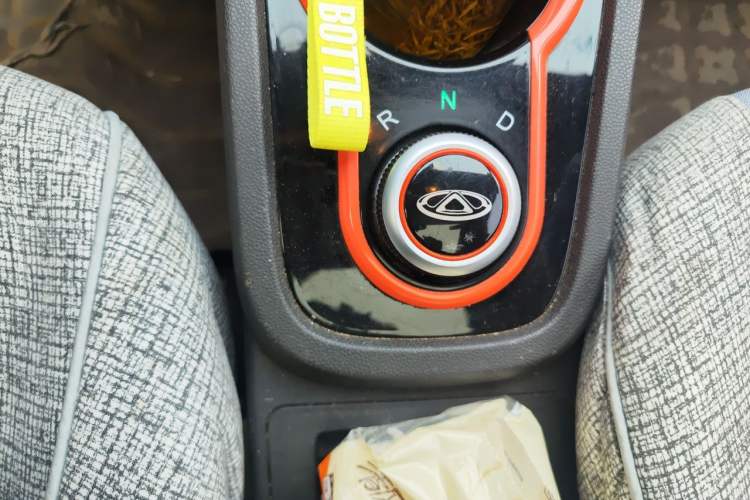 Used Chery QQ Little Ant 2021 150 000 Yuan Ant Fan Edition Ant Stylish Version Lithium-Ion Battery Gear Lever