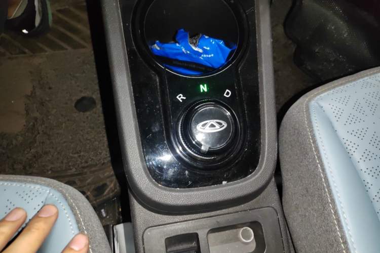 Used Chery QQ Little Ant 2021 150 000 Yuan "Ant Fan" Edition New Ant Cool Version Lithium-Ion Battery Gear Lever