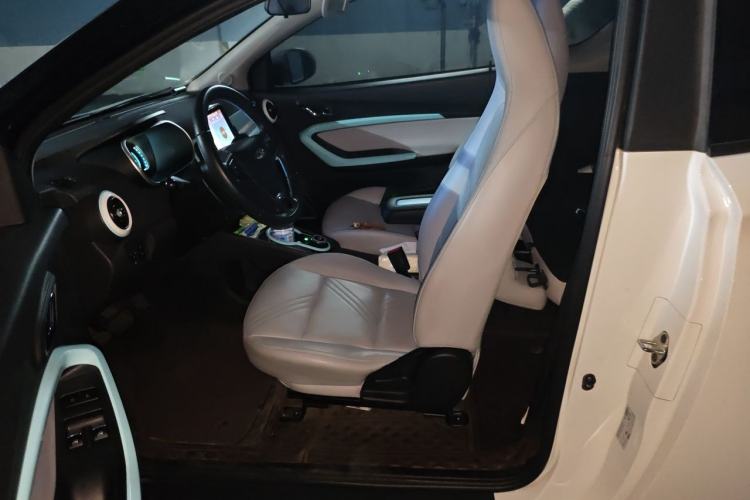 Used Chery QQ Little Ant 2021 200 000-Yuan Ant Fan Edition Talent Version NMC Battery 301 km Left Front Seat