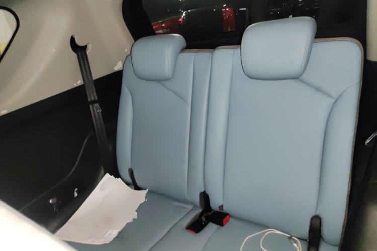 Used Chery QQ Little Ant 2021 150 000 Yuan "Ant Fan" Edition New Ant Cool Version Lithium-Ion Battery Left Rear Seat