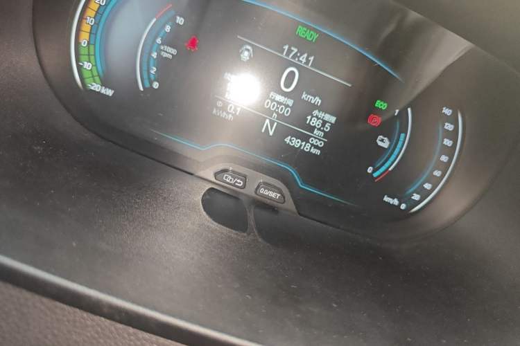 Used Chery QQ Little Ant 2021 150 000 Yuan Ant Fan Edition Ant Trend Version Lithium Iron Phosphate Odometer Close Up