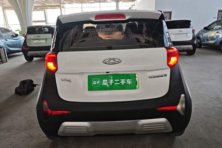 Used Chery QQ Little Ant 2021 200 000-Yuan Ant Fan Edition Oxygen Version Lithium Iron Phosphate 301 km Rear