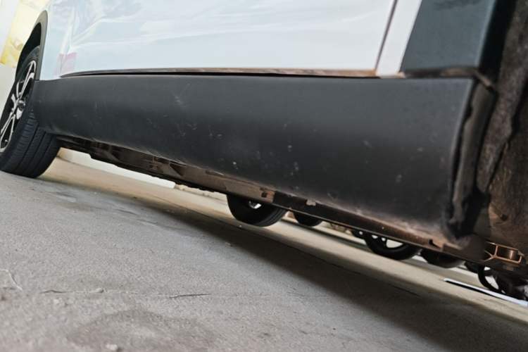 Used Chery QQ Little Ant 2021 200 000-Yuan Ant Fan Edition Oxygen Version Lithium Iron Phosphate 301 km Right Side Sill