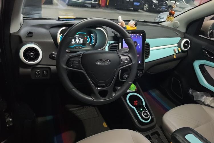 Used Chery QQ Little Ant 2021 200 000-Yuan Ant Fan Edition Talent Version NMC Battery 408 km续航 Steering Wheel