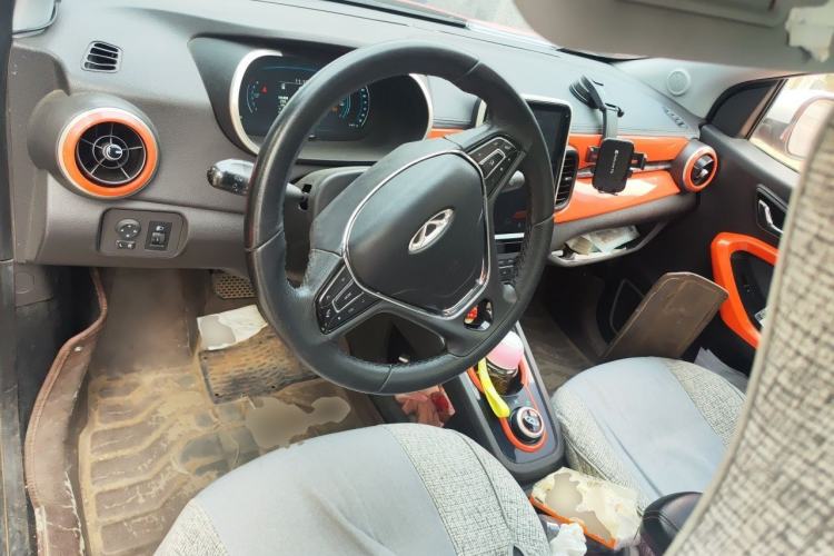 Used Chery QQ Little Ant 2021 150 000 Yuan Ant Fan Edition Ant Stylish Version Lithium-Ion Battery Steering Wheel