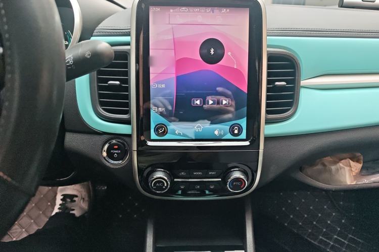Used Chery QQ Little Ant 2021 150 000 Yuan "Ant Fan" Edition New Ant Cool Version Lithium-Ion Battery Audio And AC Panel