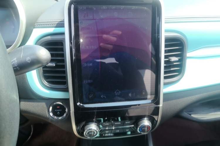 Used Chery QQ Little Ant 2021 150 000 Yuan Ant Fan Edition Ant Trend Version Lithium-Ion Battery Audio And AC Panel