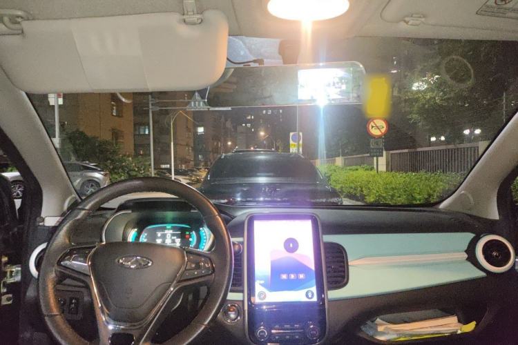 Used Chery QQ Little Ant 2021 200 000-Yuan Ant Fan Edition Talent Version NMC Battery 301 km Center Console