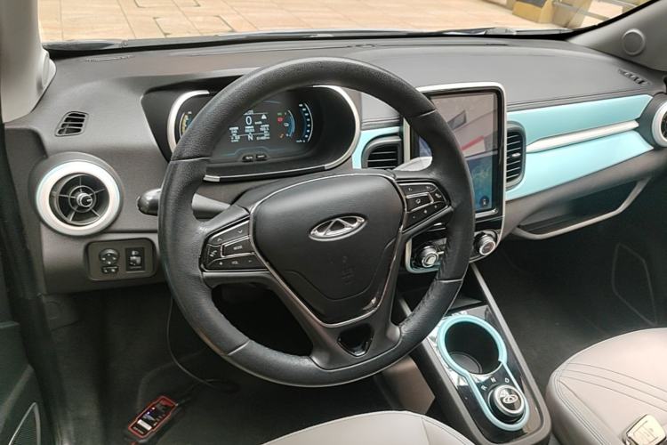 Used Chery QQ Little Ant 2021 200 000-Yuan Ant Fan Edition Talent Version Lithium Iron Phosphate 301 km Center Console