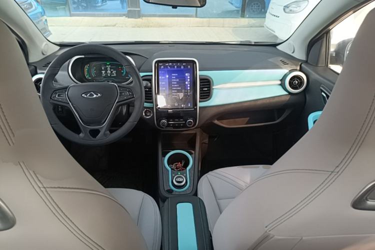 Used Chery QQ Little Ant 2021 200 000-Yuan Ant Fan Edition Talent Version NMC Battery 301 km Center Console