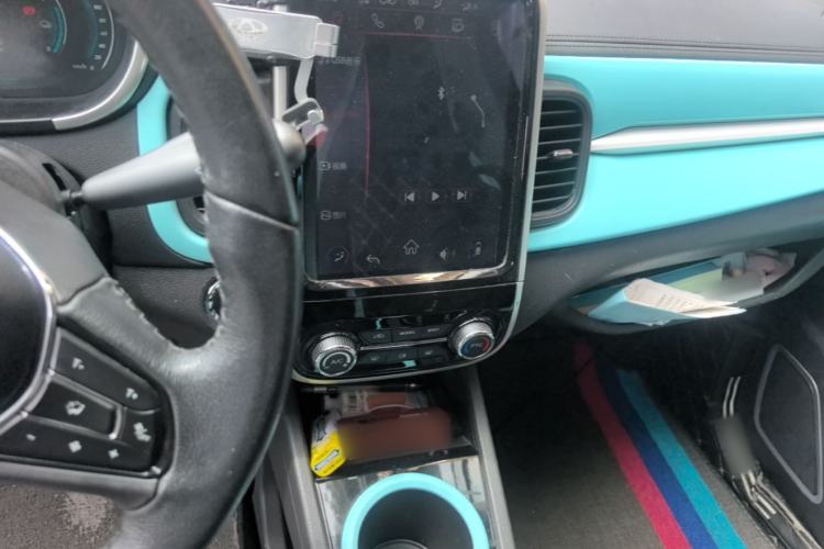 Used Chery QQ Little Ant 2021 150 000 Yuan Ant Fan Edition Queen Version Lithium Iron Phosphate Center Console