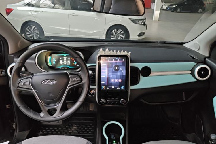 Used Chery QQ Little Ant 2021 150 000 Yuan "Ant Fan" Edition New Ant Cool Version Lithium-Ion Battery Center Console