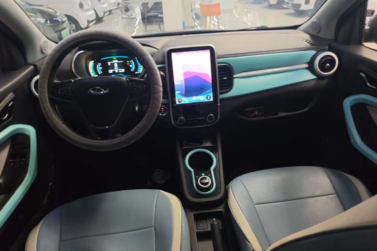 Used Chery QQ Little Ant 2021 150 000 Yuan Ant Fan Edition Ant Trend Version Lithium Iron Phosphate Center Console
