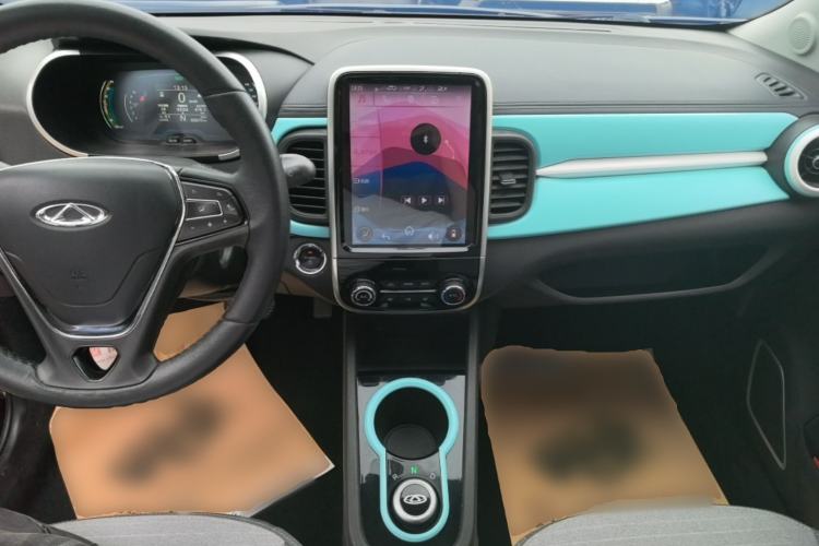 Used Chery QQ Little Ant 2021 150 000 Yuan Ant Fan Edition New Ant Cool Version Lithium Iron Phosphate Center Console