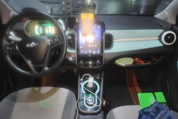 Used Chery QQ Little Ant 2021 150 000 Yuan Ant Fan Edition Ant Cool Version Lithium Iron Phosphate Center Console