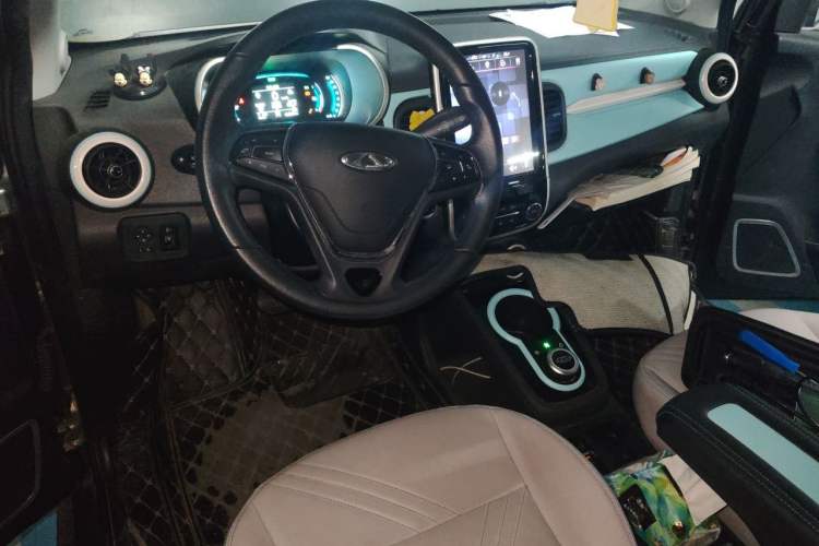 Used Chery QQ Little Ant 2021 200 000-Yuan Ant Fan Edition Oxygen Version Lithium Iron Phosphate 301 km Center Console