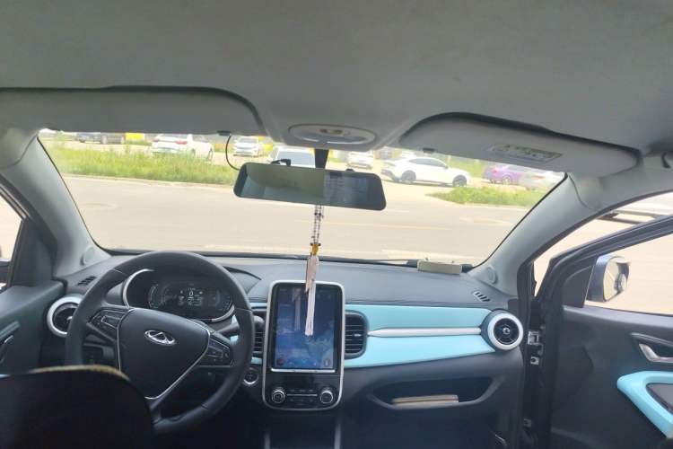 Used Chery QQ Little Ant 2021 200 000-Yuan Ant Fan Edition Talent Version NMC Battery 301 km Center Console