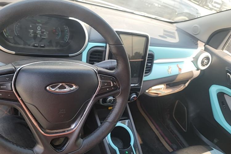 Used Chery QQ Little Ant 2021 150 000 Yuan Ant Fan Edition Ant Cool Version Lithium Iron Phosphate Center Console