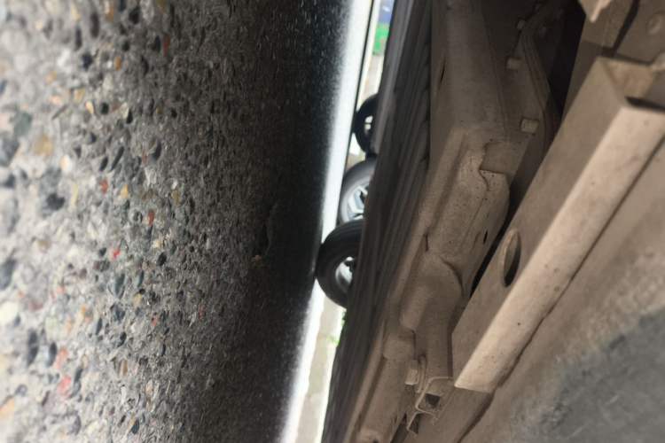 Used Chery QQ Little Ant 2021 150 000 Yuan "Ant Fan" Edition New Ant Xuan Version Lithium-NMC Battery Chassis Rear Right